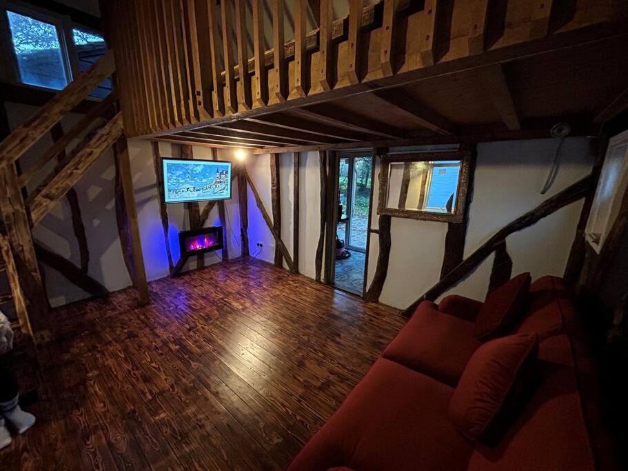 Cozy Cottage With Hot Tub! Cadnam ภายนอก รูปภาพ
